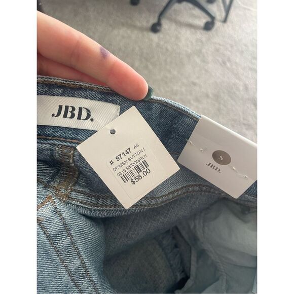 NEW JBD just black denim distressed button front jean skirt with fringed edges - Picture 3 of 3